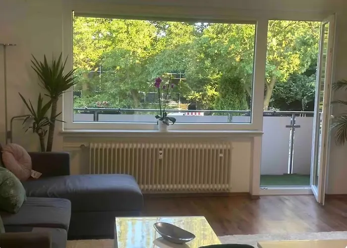 Geraeumige 1-zimmer-wohnung Mit Balkon